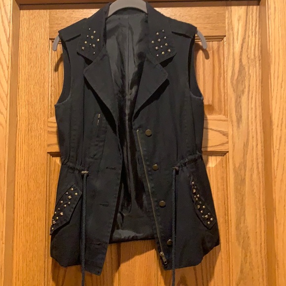 Black Motorcycle Vest - Picture 1 of 4